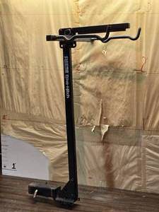 lot 40 image: Reese Bike Hitch Bicycle Rack