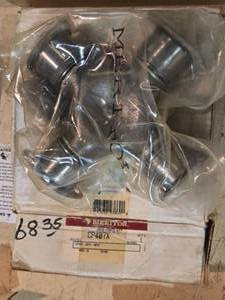 lot 71 image: Meritor CP407X U Joint