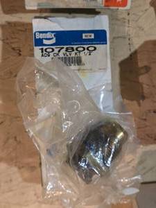 lot 79 image: Bendix Check Valve Kit 107800
