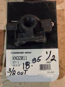 lot 86 image: Haldex Quick Release Valve Air Brake KN32011