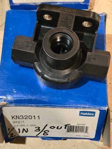 lot 90 image: Haldex KN32011 Quick Release Valve