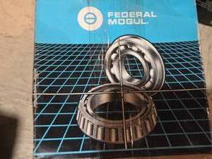 lot 102 image: Lot of 2 FEDERAL MOGUL BCA 592A BEARINGs