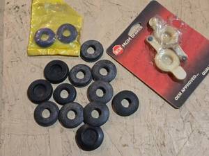 lot 109 image: Gladhand Seals