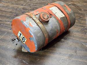 lot 113 image: Jacobsen 501 Engine Gas Tank