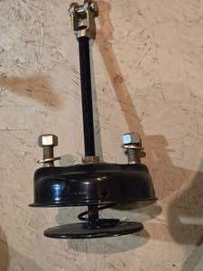 lot 148 image: Air Brake Chamber Parts