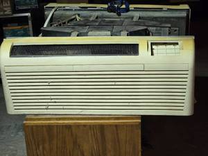 lot 185 image: Hotel Room Style Air Conditioner  Heater - No Control Panel (Untested)