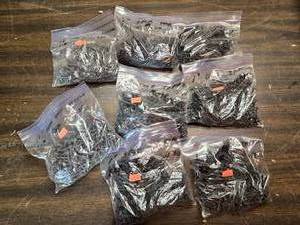 lot 210 image: 1 Self Tapping Screws and 1 18 Sheet Rock Screws