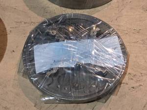lot 249 image: 1956 Johnson CD-13 5.5HP Vintage Boat Motor Parts Armature Plate Post
