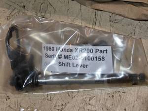 lot 251 image: 1980 Honda XR200 Shift Lever