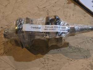 lot 299 image: 1963 Evinrude 40353D 40HP Crankshaft
