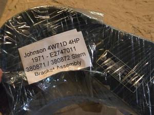 lot 318 image: 1971 Johnson 4W71D 4HP Stern Bracket Assembly Vintage Boat Motor Parts