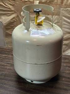 lot 320 image: 20# Empty Propane Tank