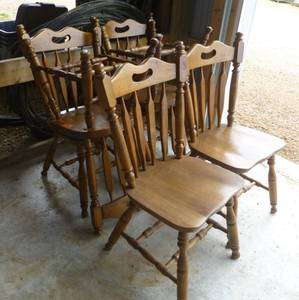 Six wood chairs in nice shape