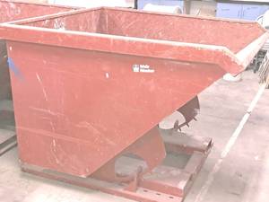 lot 9 image: KC Kit Containers 2-yard Self-Dumping Hopper 57-12x65x47 SMLD2.0