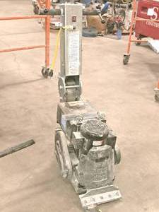 lot 32 image: Power Floor Scraper
