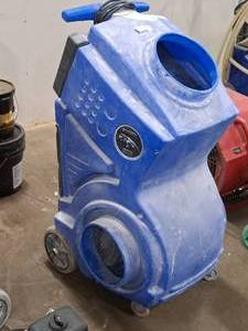 lot 43 image: Abatement Technologies Predator Portable Air Scrubber
