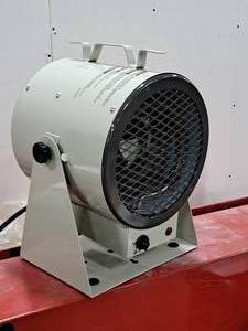 lot 48 image: TPI Corp Industrial Floor HeaterFan (New)