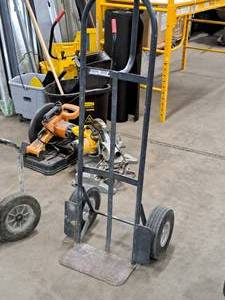lot 60 image: Hand Truck 2-wheel