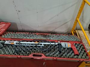 lot 86 image: Milwaukee Sharp-Fire Screw-Shooter Heavy Duty Screw Gun 6701-21 with Padded Case