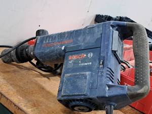lot 90 image: Bosch Boschhammer SDS Max Hammer Drill 11316EVS