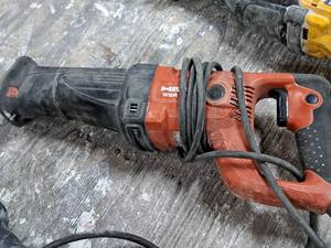 lot 103 image: Hilti Reciprocating Saw WSR1000