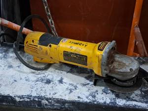 lot 111 image: DeWalt Angle Grinder D28114