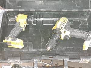 lot 114 image: DeWalt 20V Drill Driver DCD780 with Case, 20V Worklight DCL040