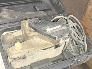 lot 123 image: Rockwell Shop Series Belt Sander RC4355K