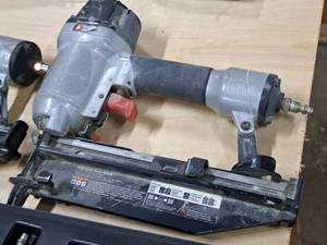 lot 127 image: Porter-Cable 16-GA 1-2-12 Air Finish Nailer FN250SB