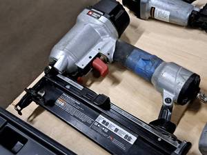 lot 128 image: Porter-Cable 16-GA 1-2-12 Air Finish Nailer FN250SB
