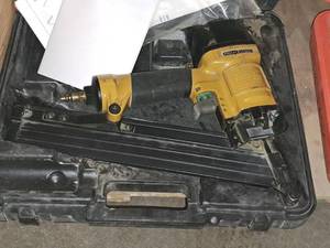 lot 131 image: Stanley Bostitch 15-GA Air Finish Nailer N60FN with Case