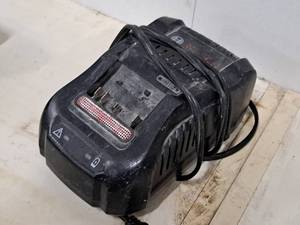 lot 140 image: Bosch 190W 14.4-18V Cordless Tool Battery Charger BC1880