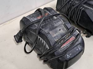 lot 141 image: Bosch 190W 14.4-18V Cordless Tool Battery Charger BC1880