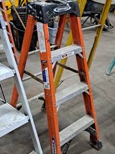 lot 161 image: Werner 4 Step Ladder