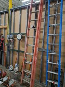 lot 173 image: 24 Extension Ladder