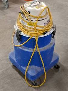 lot 207 image: Steamatic Vacuum