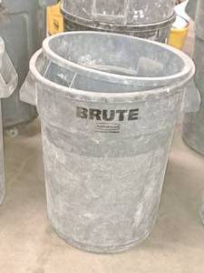 lot 227 image: Lot of (2) Brute Plastic Trash Cans