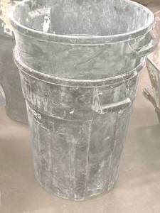 lot 228 image: Lot of (2) Plastic Trash Cans