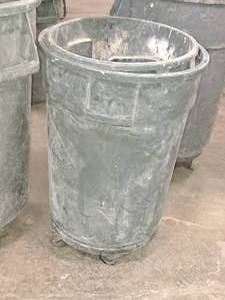 lot 235 image: Plastic Rolling Trash Can, Trash Can