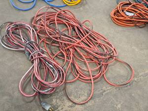 lot 271 image: Lot of (2) Extension Cords