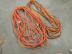 lot 274 image: Lot of (2) Extension Cords