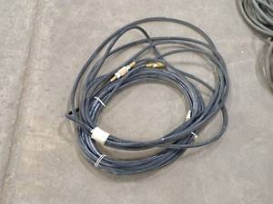 lot 285 image: Lot of (2) Air Hoses