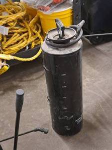lot 312 image: Metal Pump Sprayer