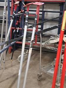 lot 369 image: Lot of (2) Zipwall 57 Prop Rods