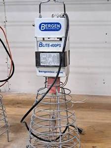 lot 378 image: Bergen Blite-400PS 430W Cage Light Fixture DL-910-01