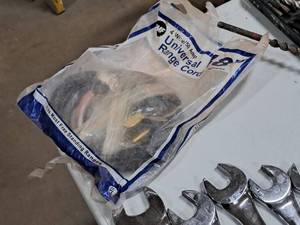 lot 388 image: 48 Universal Range Cord 4-Wire  50 Amp