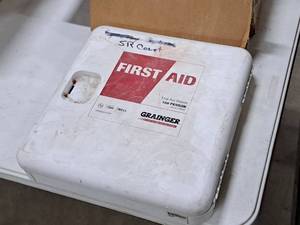 lot 419 image: First Aid Kit