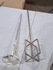 lot 438 image: Paint Whip and Mud Whip