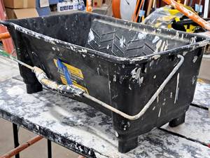 lot 457 image: Paint Bucket 16x25x11