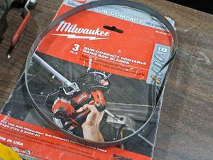 lot 465 image: Lot of (2) Milwaukee Sub-Compact Portable Band Saw Blades
